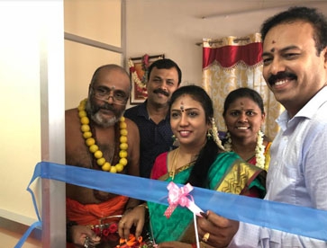 Other City - Branch-Opposite To Mini Bus stand - Madurai Road-Manaparai-For Booking :+91-73737 07910-